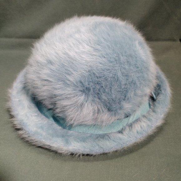 🎬 Kangol Design || Furgora Fuzzy GoGo Cloche Hat - Picture 5 of 8